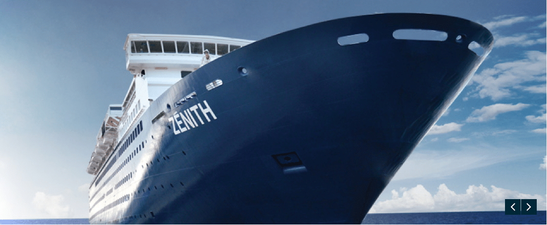 Un luxueux navire de croisière en mer, parfait pour des vacances exclusives avec TMR Croisières.